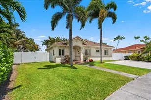 716 SE 12th Ter, Homestead, FL 33033 - Photo 1
