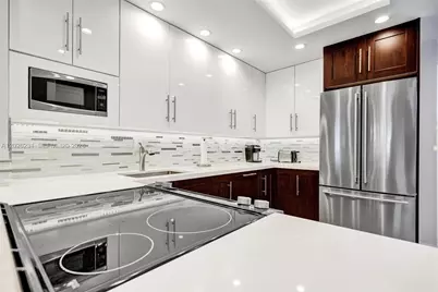 450 Paradise Isle Blvd #204, Hallandale Beach, FL 33009 - Photo 7