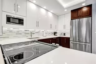450 Paradise Isle Blvd, Hallandale Beach, FL 33009 - Photo 7