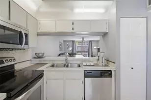 10451 W Broward Blvd, Plantation, FL 33324 - Photo 5