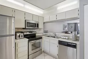 10451 W Broward Blvd, Plantation, FL 33324 - Photo 11