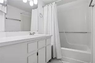 10451 W Broward Blvd, Plantation, FL 33324 - Photo 23