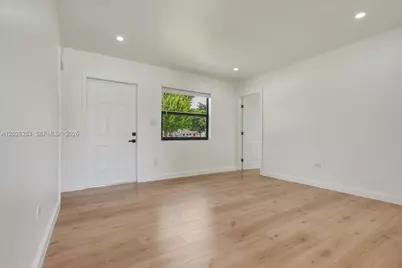 813 NW 6th Ave, Florida City, FL 33034 - Photo 21