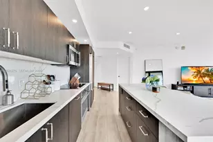 121 NE 34th St, Miami, FL 33137 - Photo 15