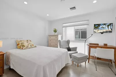 560 SW 6th Ave, Fort Lauderdale, FL 33315 - Photo 31