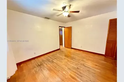 45 SE 14th St, Dania Beach, FL 33004 - Photo 15