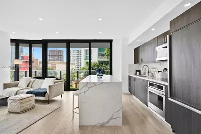 121 NE 34th St #L304, Miami, FL 33137 - Photo 9