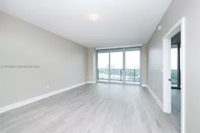 16385 Biscayne Blvd #2616, North Miami Beach, FL 33160 - Photo 5
