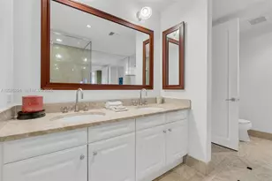 1425 Brickell Ave, Miami, FL 33131 - Photo 27