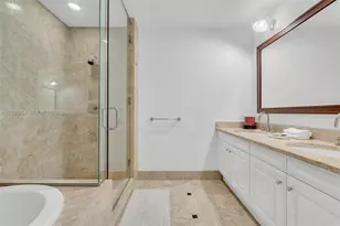 1425 Brickell Ave, Miami, FL 33131 - Photo 25