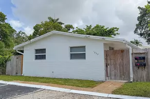 1827 SW 21st St, Fort Lauderdale, FL 33315 - Photo 3