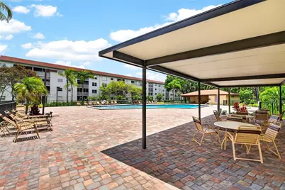 1400 SW 124th Ter #111Q, Pembroke Pines, FL 33027 - Photo 27
