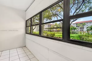 1400 SW 124th Terrace, Pembroke Pines, FL 33027 - Photo 19