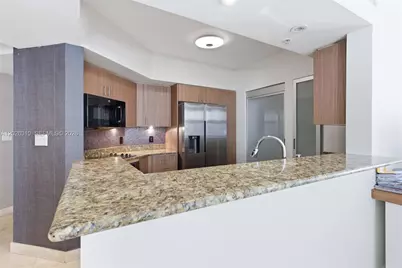 140 Meridian Ave #315, Miami Beach, FL 33139 - Photo 7