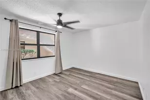3405 Emerald Oaks Dr, Hollywood, FL 33021 - Photo 11