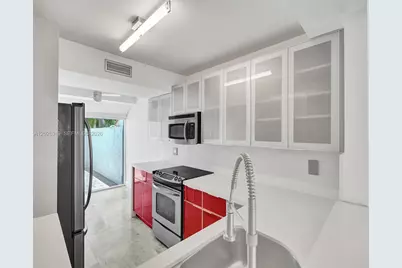 20938 NE 37th Ct, Aventura, FL 33180 - Photo 9