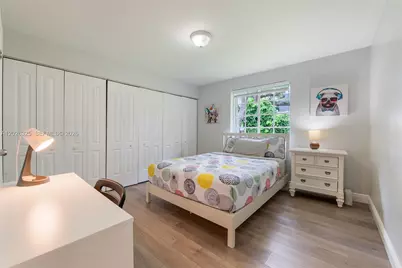 6198 SW 63rd St, South Miami, FL 33143 - Photo 11