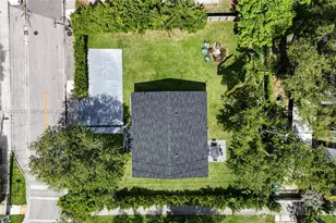 6198 SW 63rd St, South Miami, FL 33143 - Photo 21