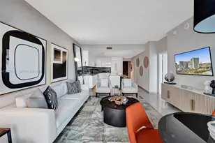 88 SW 7th St, Miami, FL 33130 - Photo 5