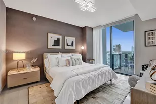 88 SW 7th St, Miami, FL 33130 - Photo 15