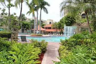 9621 Fontainebleau Blvd, Miami, FL 33172 - Photo 1