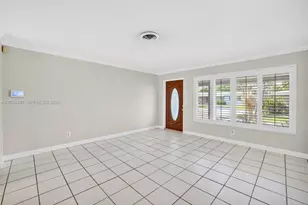 1640 NE 60th St, Fort Lauderdale, FL 33334 - Photo 9