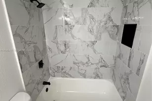 15221 NE 6th Ave, Miami, FL 33162 - Photo 9