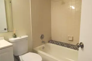 8290 Lake Dr, Doral, FL 33166 - Photo 9