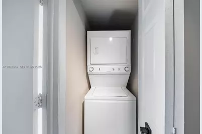 665 NE 25th St #1805, Miami, FL 33137 - Photo 31