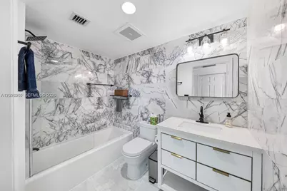 665 NE 25th St #1805, Miami, FL 33137 - Photo 37