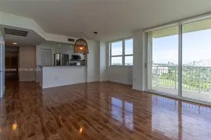 19501 W Country Club Dr, Aventura, FL 33180 - Photo 3