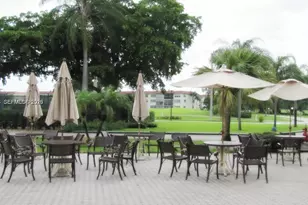 8911 S Hollybrook Blvd, Pembroke Pines, FL 33025 - Photo 23