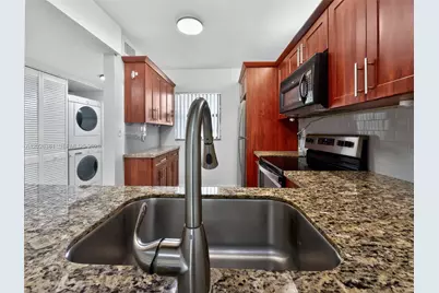 10616 NW 10th St #104, Pembroke Pines, FL 33026 - Photo 5