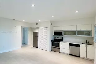 6905 Bay Dr, Miami Beach, FL 33141 - Photo 5
