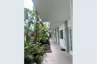6905 Bay Dr #13, Miami Beach, FL 33141 - Photo 17