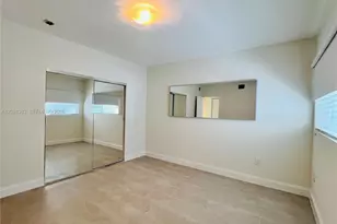 6905 Bay Dr, Miami Beach, FL 33141 - Photo 11