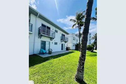 6905 Bay Dr #13, Miami Beach, FL 33141 - Photo 15