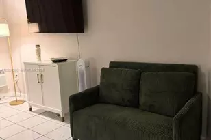 7904 West Dr, North Bay Village, FL 33141 - Photo 9