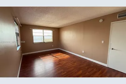 8950 NE 8th Ave #405, Miami, FL 33138 - Photo 3