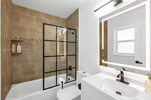3260 SW 2nd Ct, Deerfield Beach, FL 33442 - Photo 31