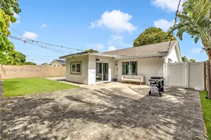 3260 SW 2nd Ct, Deerfield Beach, FL 33442 - Photo 27