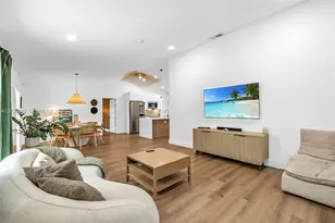 3260 SW 2nd Ct, Deerfield Beach, FL 33442 - Photo 23