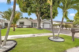 3260 SW 2nd Ct, Deerfield Beach, FL 33442 - Photo 11