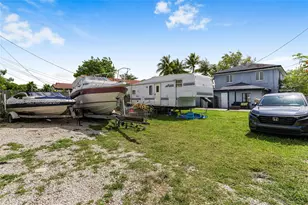 2275 NW 30th St, Miami, FL 33142 - Photo 19