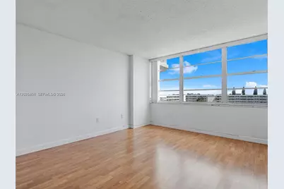 18021 Biscayne Blvd #603, Aventura, FL 33160 - Photo 9
