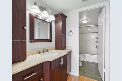 18021 Biscayne Blvd #603, Aventura, FL 33160 - Photo 7
