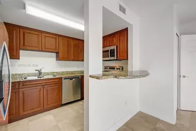 101 Sidonia Ave #404, Coral Gables, FL 33134 - Photo 17
