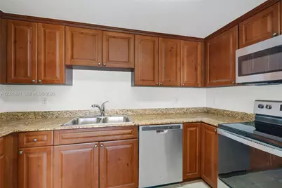 101 Sidonia Ave #404, Coral Gables, FL 33134 - Photo 19
