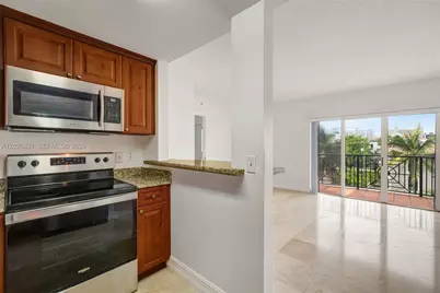 101 Sidonia Ave #404, Coral Gables, FL 33134 - Photo 21