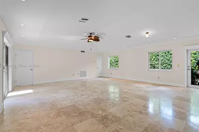 730 NE 116th St, Biscayne Park, FL 33161 - Photo 25
